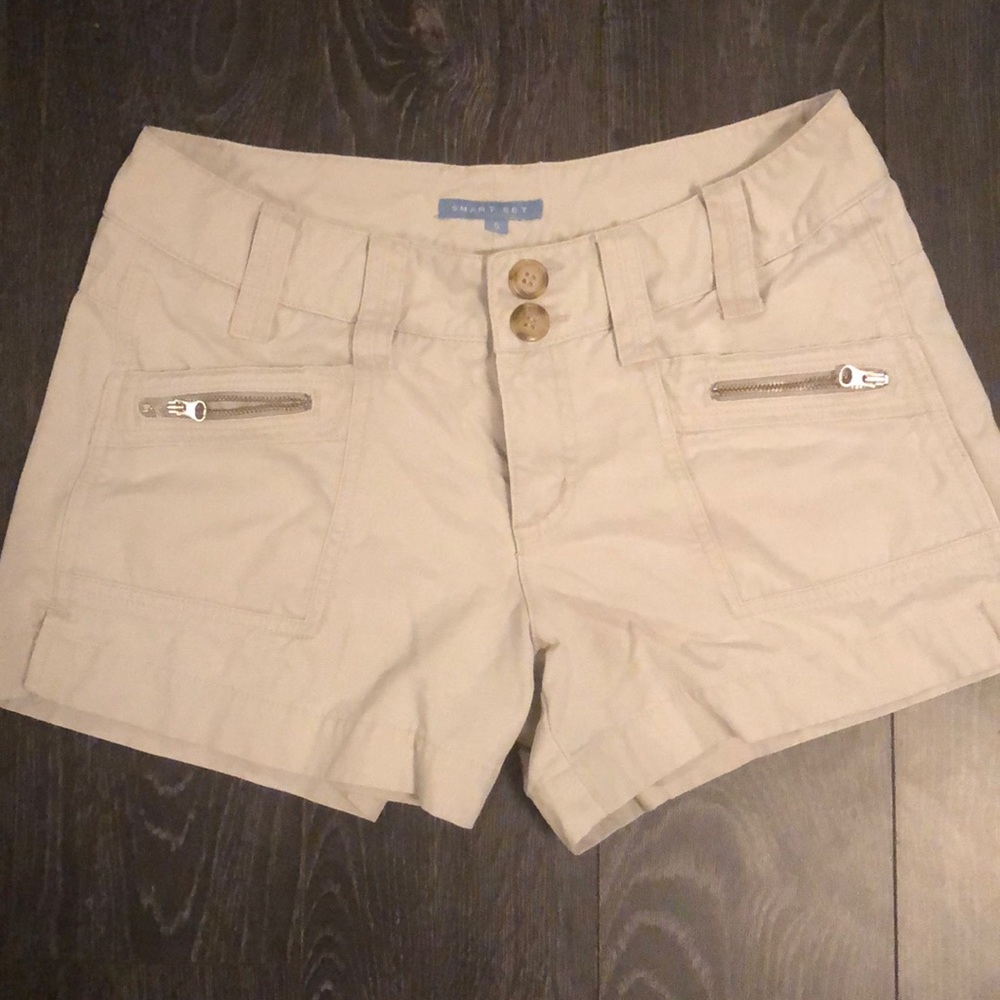 3/$20 Cute cargo shorts